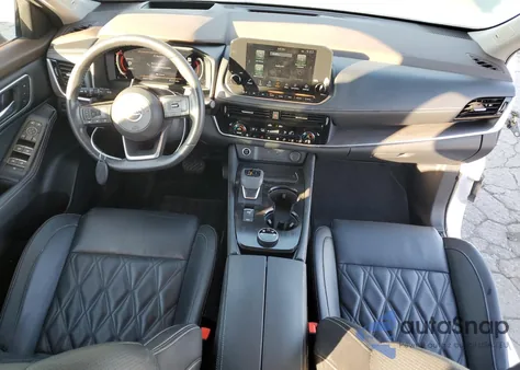 2021 Nissan Rogue Platinum z USA, uszkodzony, nr VIN JN8AT3DD1MW301085